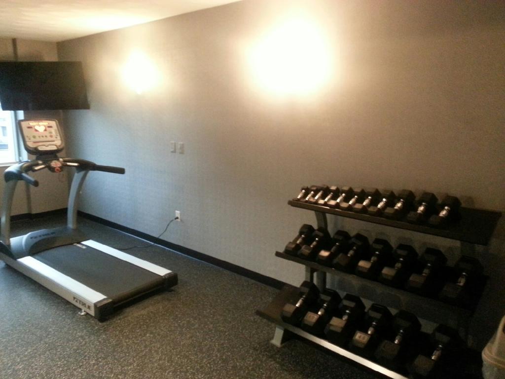 Doubletree By Hilton St. Louis Forest Park מראה חיצוני תמונה