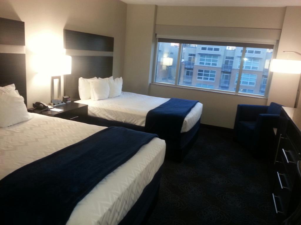 Doubletree By Hilton St. Louis Forest Park מראה חיצוני תמונה