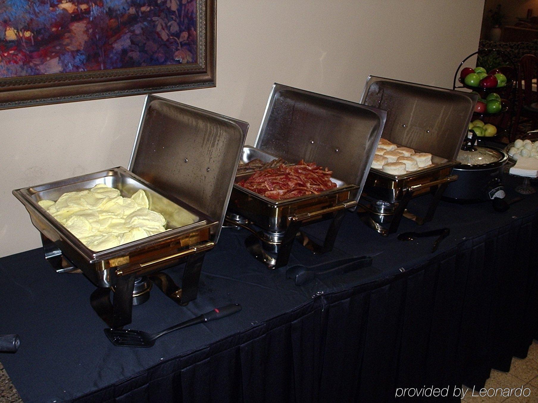 Doubletree By Hilton St. Louis Forest Park מסעדה תמונה