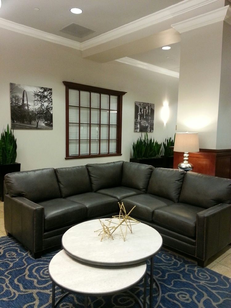 Doubletree By Hilton St. Louis Forest Park מראה חיצוני תמונה
